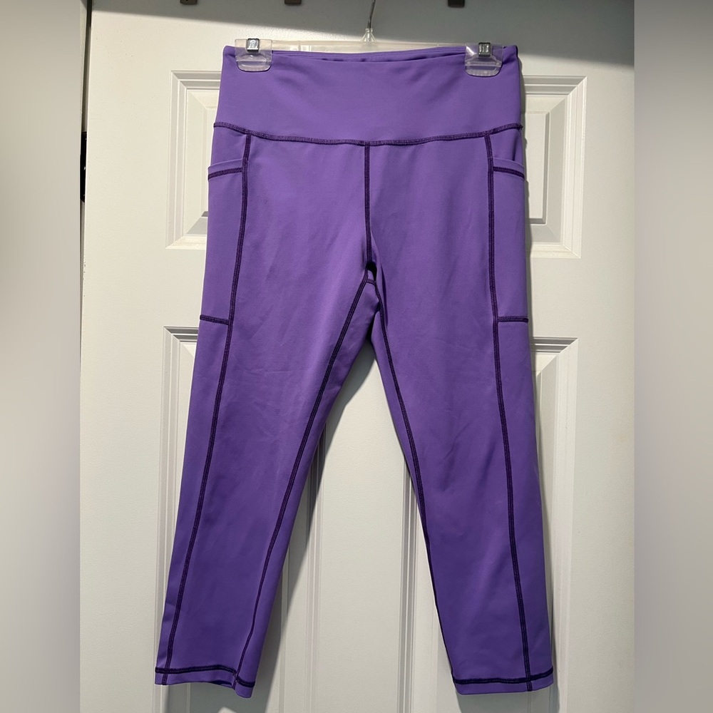 CVG Purple Capri Leggings
Size Medium
